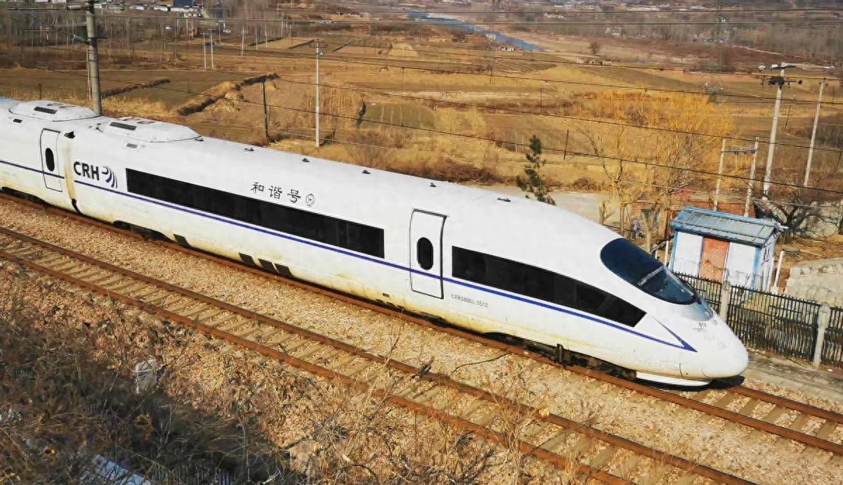 京广高铁第一王牌列车上千公里只停一站？外